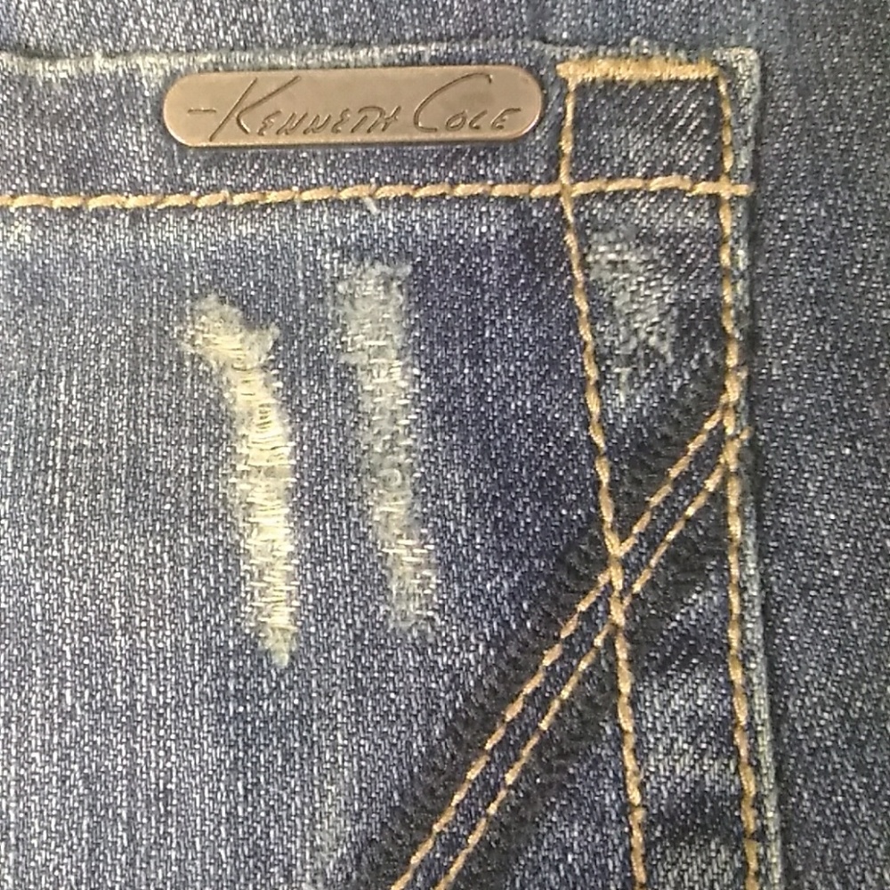 KENNETH COLE JEAS - Picture 2 of 8